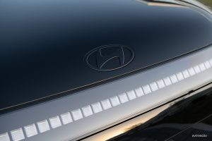 현대차 전기 SUV 정점 찍었다…아이오닉 9 캘리그래피 블랙잉크 등장 22