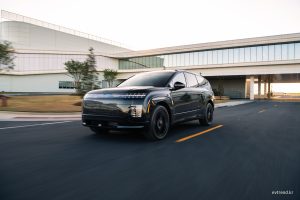 현대차 전기 SUV 정점 찍었다…아이오닉 9 캘리그래피 블랙잉크 등장 12