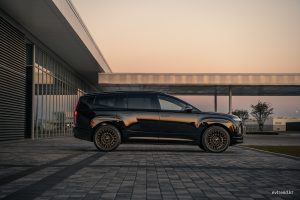 현대차 전기 SUV 정점 찍었다…아이오닉 9 캘리그래피 블랙잉크 등장 6