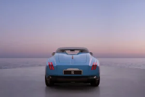 “비 맞는 소리까지 설계했다”…롤스로이스의 집념으로 완성한 나이팅게일 공개 3 “비 맞는 소리까지 설계했다”…롤스로이스의 집념으로 완성한 나이팅게일 공개 Rolls Royce Project Nightingale 5 2048x1152 1 3