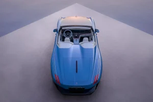 “비 맞는 소리까지 설계했다”…롤스로이스의 집념으로 완성한 나이팅게일 공개 12 “비 맞는 소리까지 설계했다”…롤스로이스의 집념으로 완성한 나이팅게일 공개 Rolls Royce Project Nightingale 7 2048x1152 1 12