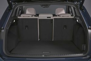 보급형인데 이 정도…Q4 e-트론, 주행거리 592km 찍었다 17