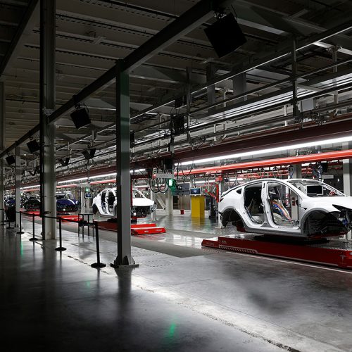 테슬라, 인력 5000명 줄였지만 투자 지속…속내는 ‘자동화’ ew ferris tesla 1160 04 8