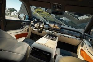 냉장고·마사지 기본… 탱크 700, 중국 SUV의 과감한 옵션 9