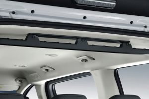 스타리아 일렉트릭, 800V에 듀얼 충전 포트까지…전기 MPV 새 기준 제시 imgi 159 staria electric hga multi hanger 16