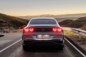 메르세데스-벤츠 전기 C-클래스 세계 최초 공개, WLTP 762km·10분 충전 325km imgi 19 mercedes benz c klasse 400 4matic weltpremiere 2026 4 2 1400x933 1 13