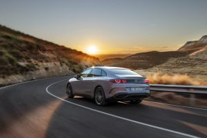 메르세데스-벤츠 전기 C-클래스 세계 최초 공개, WLTP 762km·10분 충전 325km imgi 20 mercedes benz c klasse 400 4matic weltpremiere 2026 2 2 1400x934 1 12