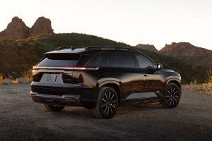 스바루(Subaru), 7인승 3열 전기 SUV '게터웨이' 공개…브랜드 역사상 최강 420마력 imgi 24 2027 subaru getaway 43