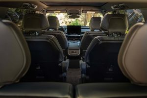 스바루(Subaru), 7인승 3열 전기 SUV '게터웨이' 공개…브랜드 역사상 최강 420마력 imgi 307 2027 subaru getaway 29