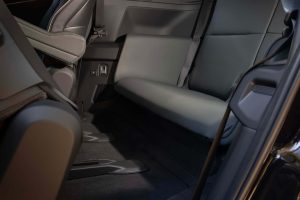 스바루(Subaru), 7인승 3열 전기 SUV '게터웨이' 공개…브랜드 역사상 최강 420마력 imgi 313 2027 subaru getaway 16