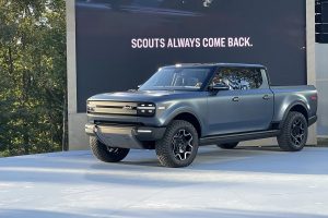 스카우트 신차 일정 다시 흔들…테라 2030년까지 밀릴 가능성 높아 imgi 32 scout traveler terra pickup concept 100946533 h 2