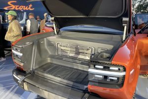 스카우트 신차 일정 다시 흔들…테라 2030년까지 밀릴 가능성 높아 imgi 35 scout traveler suv concept 100946565 h 30