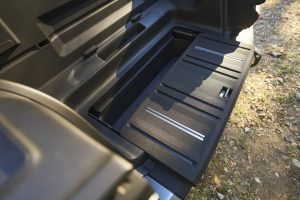 스카우트 신차 일정 다시 흔들…테라 2030년까지 밀릴 가능성 높아 imgi 39 scout traveler suv concept 100946561 h 26