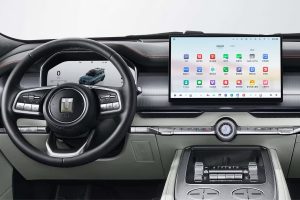 냉장고·마사지 기본… 탱크 700, 중국 SUV의 과감한 옵션 13