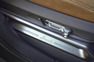 스카우트 신차 일정 다시 흔들…테라 2030년까지 밀릴 가능성 높아 imgi 46 scout traveler suv concept 100946554 h 19