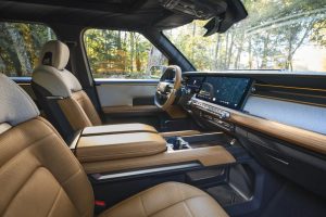 스카우트 신차 일정 다시 흔들…테라 2030년까지 밀릴 가능성 높아 imgi 53 scout traveler suv concept 100946547 h 15