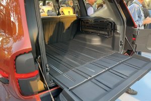 스카우트 신차 일정 다시 흔들…테라 2030년까지 밀릴 가능성 높아 imgi 54 scout traveler suv concept 100946545 h 14