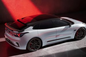 지커 001 5주년 모델 공개… 성능으로 테슬라 잡을 중국 EV 등장 3 지커 001 5주년 모델 공개… 성능으로 테슬라 잡을 중국 EV 등장 imgi 61 zeekr 001 five years anniversary 4 3