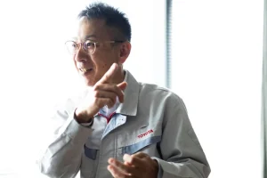 전고체 배터리 2027년 양산… 토요타, 게임체인저 승부수 report executive interview 002 3 2 4