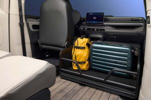 폭스바겐 ID. 버즈 로보택시, LA 도로 주행 돌입…우버 앱 탑승 서비스는 2026년 말 11 폭스바겐 ID. 버즈 로보택시, LA 도로 주행 돌입…우버 앱 탑승 서비스는 2026년 말 volkswagen id. buzz ad di moia a guida autonoma 8 11