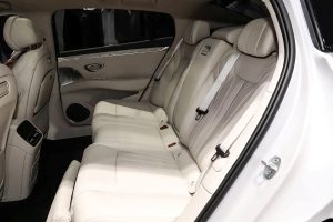 BYD 씰 08, 출시 임박…900km 전기 세단의 실체 8