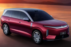 사전 예약 열흘 만에 10만 대... BYD 그레이트 탕 인기, 중국 대형 SUV 판이 달라진다 3