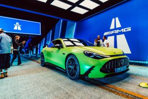 메르세데스-AMG, 처음으로 완전 전동화…GT 4도어 쿠페 세계 최초 공개 6