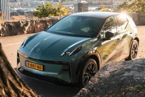 230kW 급속충전 탑재… 지커 X 2026년형 유럽 출시 4