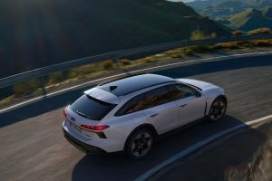 "전기로만 95km 달린다"…아우디 A6 올로드 PHEV 공개 5