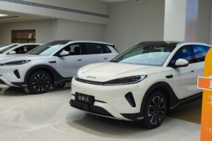 중국 NEV 판매 10% 감소…월드컵·가격 인하 기대감에 소비자 관망 2