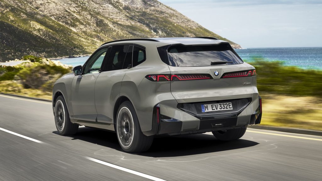 BMW 첫 전기 X5 등장…10분 충전에 273km 달린다 4