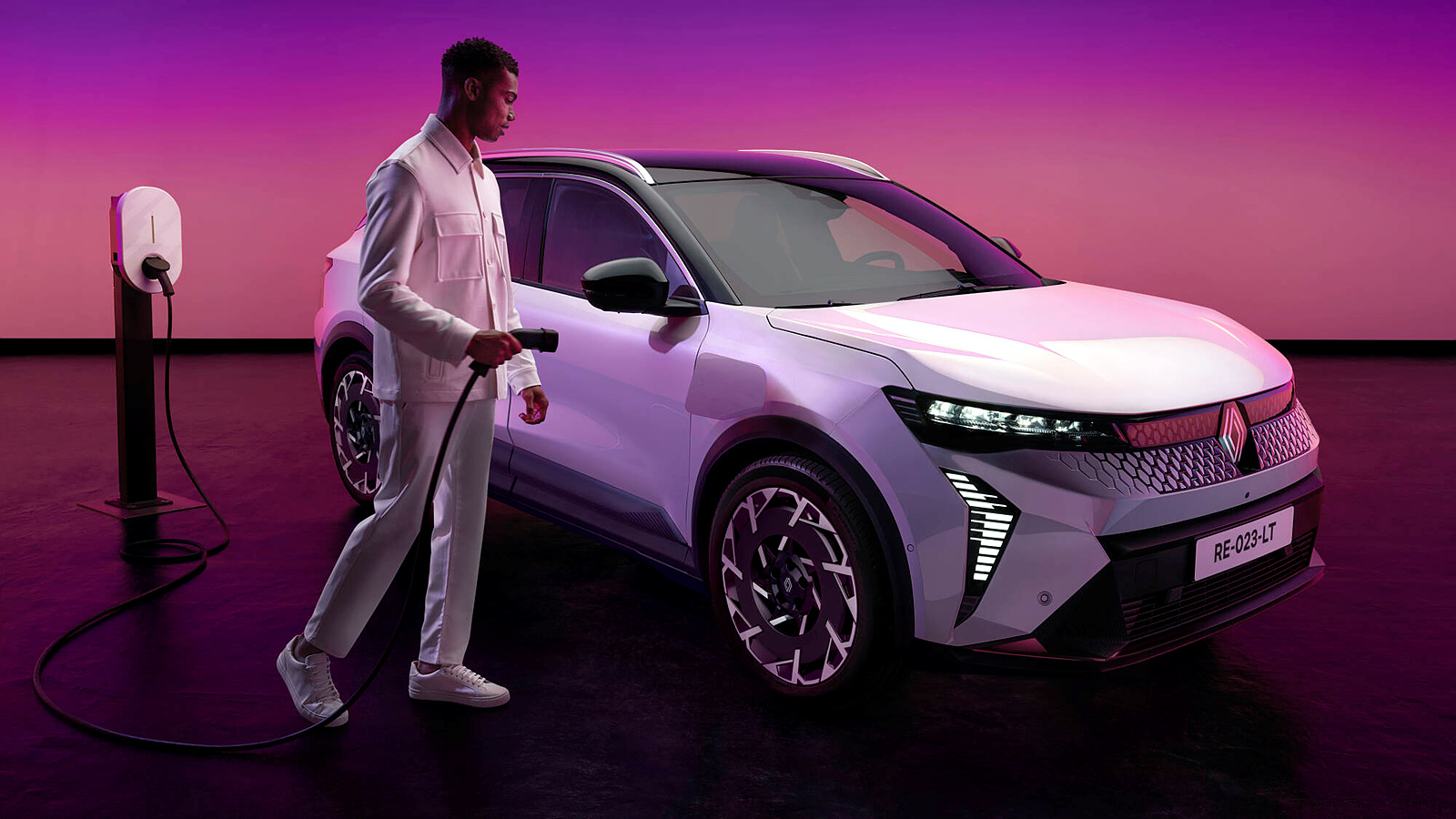 "625→642km" 르노 전기 SUV 확 바뀐다…충전도 9분 빨라져 1